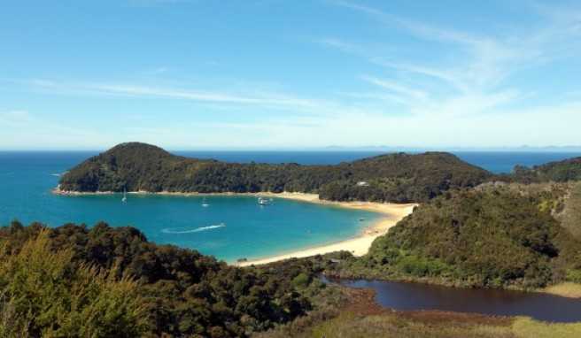 Besonders beliebt sind Reit- und Kanuausflüge am Golden Bay.##Foto: flickr.com Rosino Besonders beliebt sind Reit- und Kanuausflüge am Golden Bay.